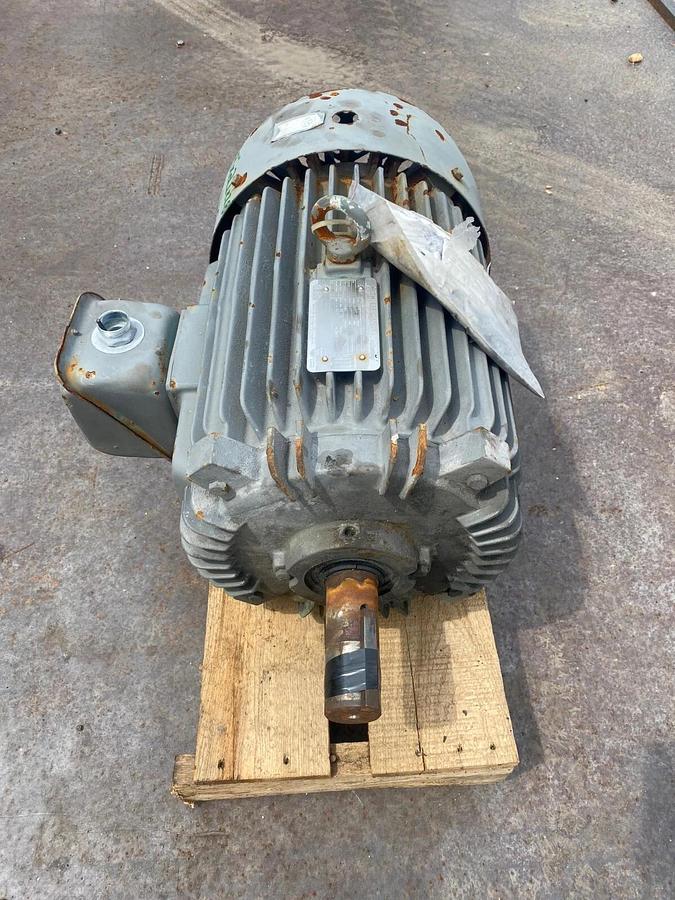 Used Toshiba Motor B0254FLF30M02 25Hp, 1755RPM, 575V, 3 Phase, 284T Frame