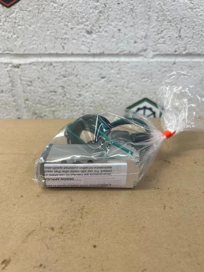 Versa KSG-4232-6k-A141 4 Way Valve