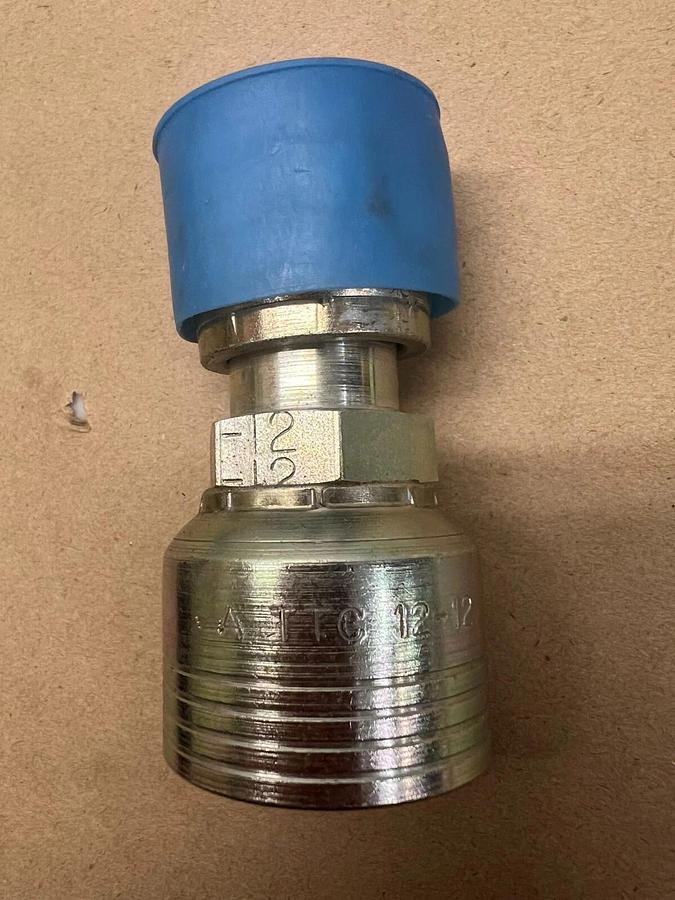 Used Danfoss A TTC 12-12 Crimp Fitting Aeroquip, for Hydraulic Hose - Lot of 4