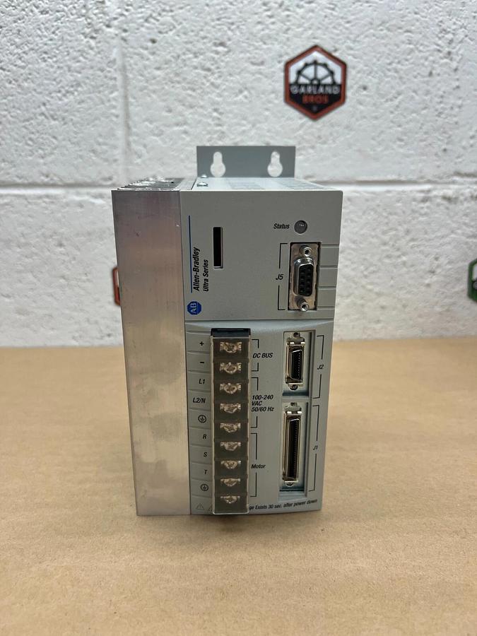 Used Allen Bradley 1398-DDM-019 120/240VAC Servo Drive