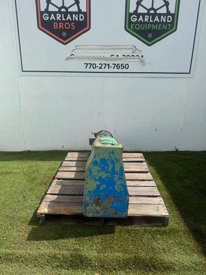 Used Painted SS Auger 48” L, 6” Stick, 7” Trough 6" Flights, 25.6:1 Ratio Gearbox