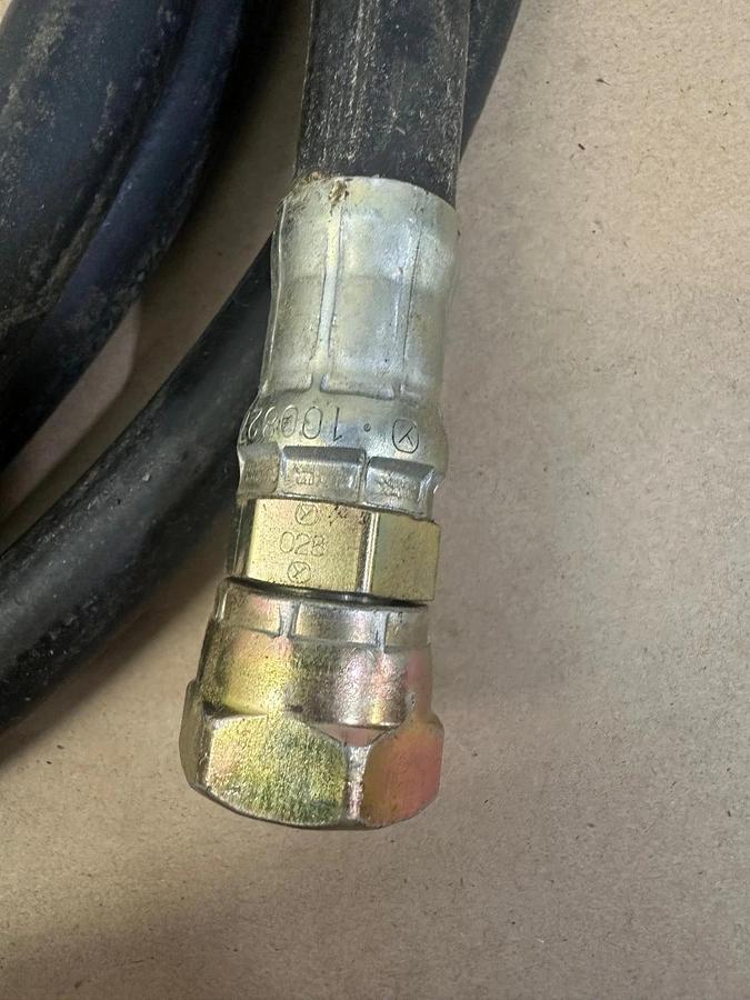 CAT 074240105 Rubber Hose *NEW*