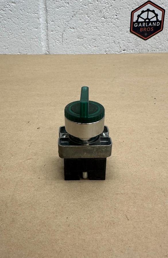 Used Automation Direct ECX-1050 MA9 Lamp Holder with Green Switch