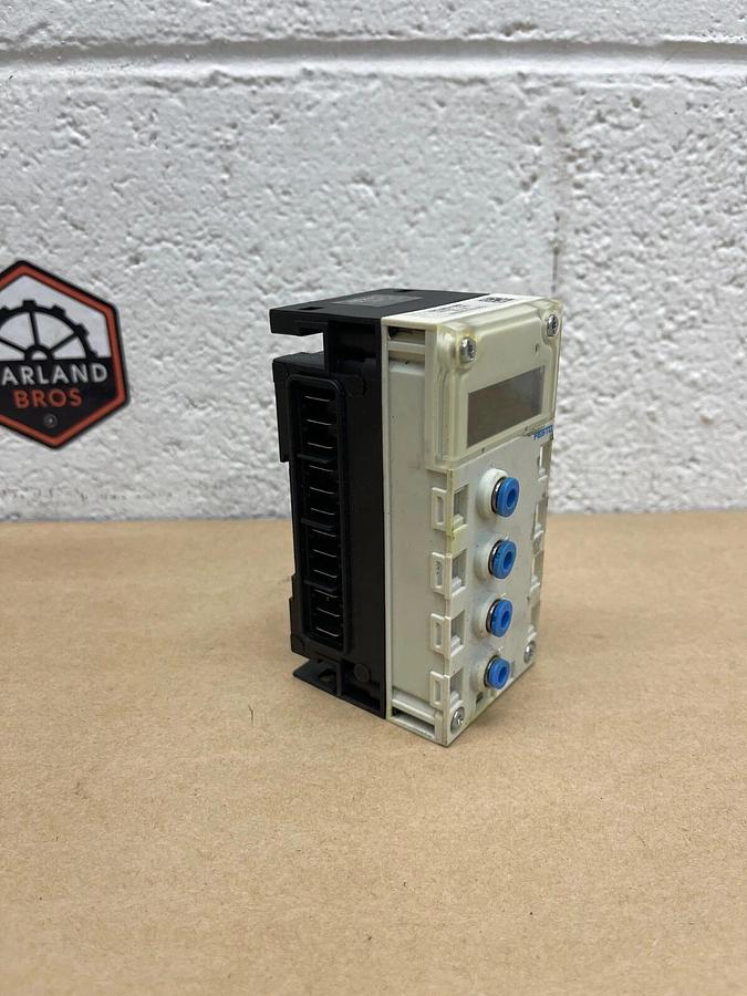 Used Festo CPX-4AE-P-D10 Analog Module, 560362,  w/ Interlinking Block CPX-GE-EV