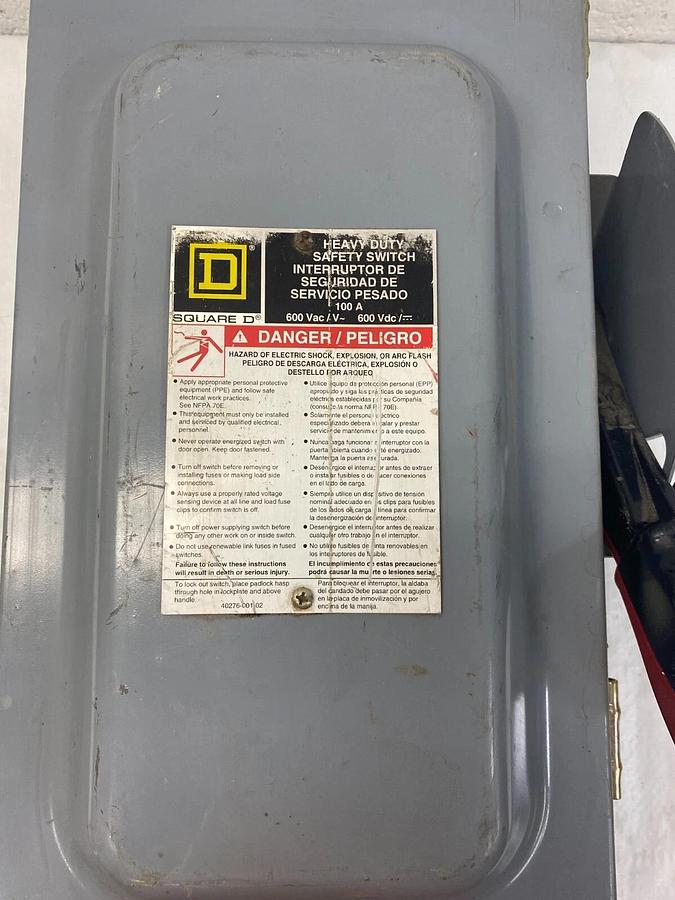 Used Square D HV363AWK Heavy Duty Safety Switch A:100 50/60Hz