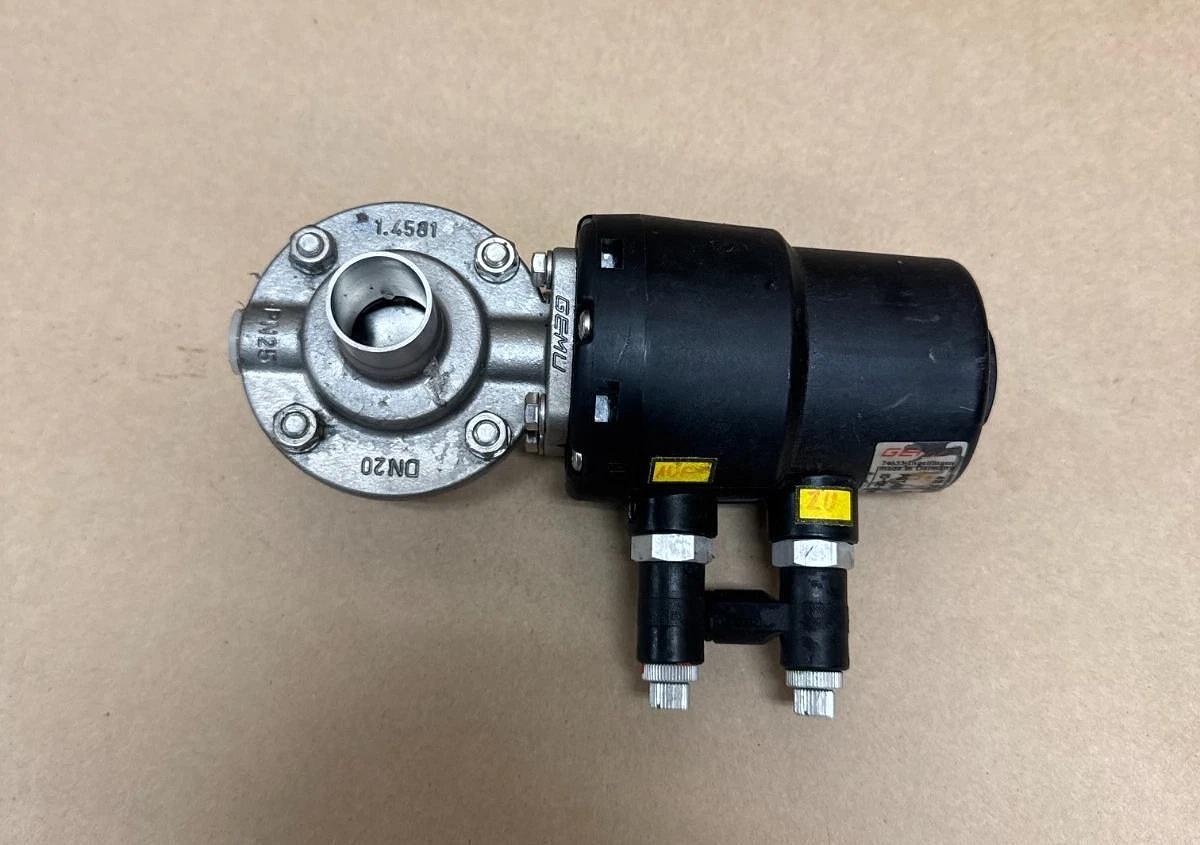 Used Gemü 415 20D1638 143 Pneumatically Actuated Butterfly Valve, DN20, 3/4” Fittings