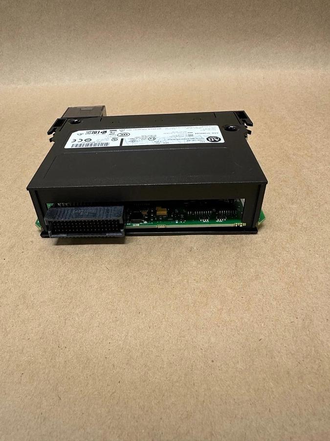 Allen Bradley 1756-OB16E ControlLogix 16 Point D/O Module