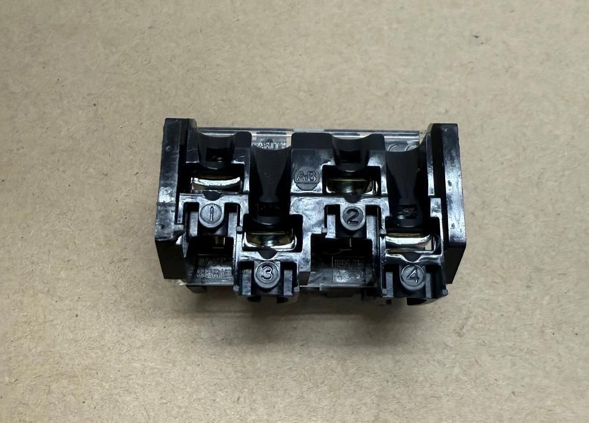 Used Allen-Bradley 800TC-XA Ser D Contact Block *NEW*