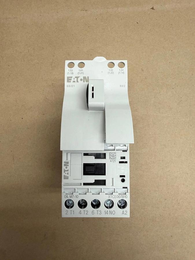 Used Eaton DILM7-10 Contactor w/ OXM12DM, OXM12DE, Mechanical Connection Elements NEW