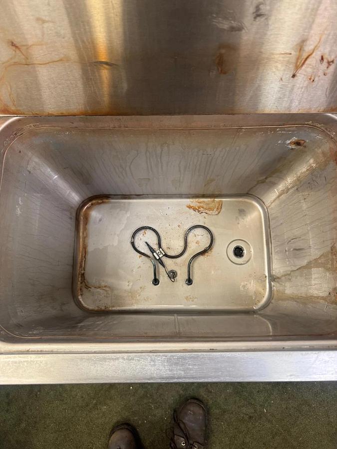 Used Chattanooga M-2 Hydrocollator Hot Water Pack, 120V, 60Hz, 1000W