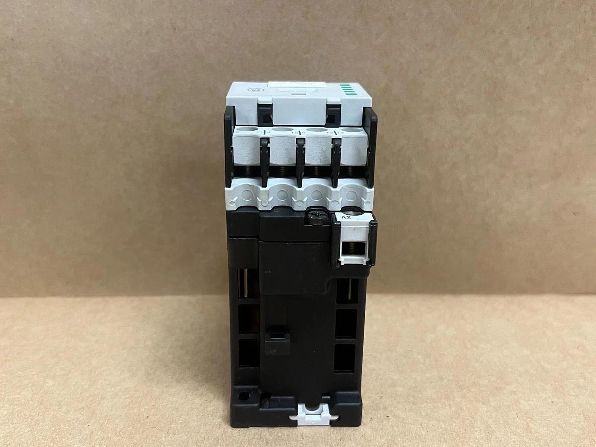 Used Moeller DIL00M-G-10 24V DC, 600 VAC, 20A Contactor