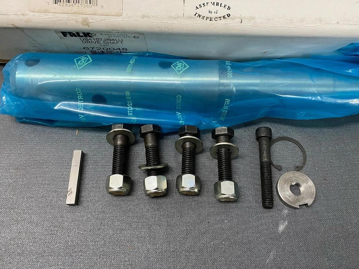 Falk Rexnord 6720046 Drive Shaft DS107/04UJ Drive Shaft 2.437