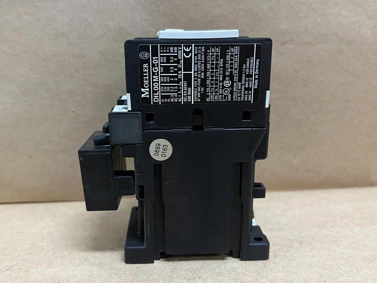 Used Moeller DIL00M-G-01 20A Contactor 24VDC, 3P - Lot of 10