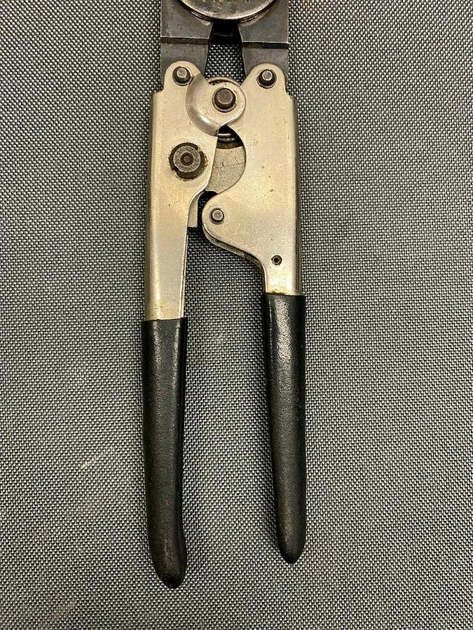 Used AMP Tyco 90312-1 Hand Crimp Crimping Tool