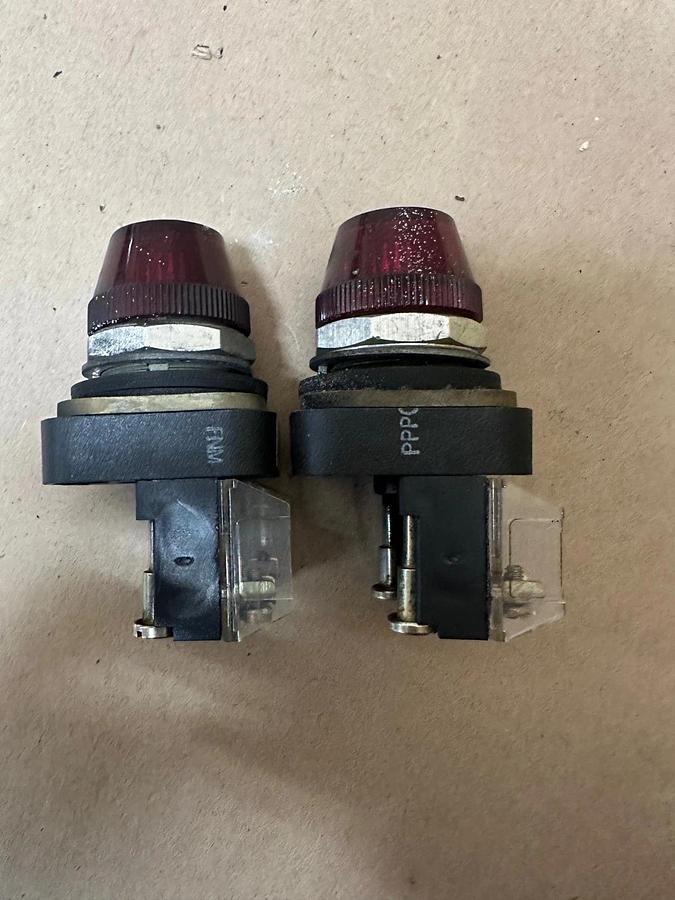 Used Allen Bradley 800T-Q10 Series T Pilot Light Red - Lot of 2