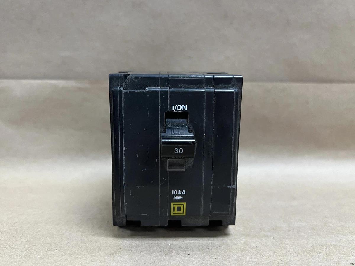 Used Square D 30A, 10kA Circuit Breaker - Lot of 5