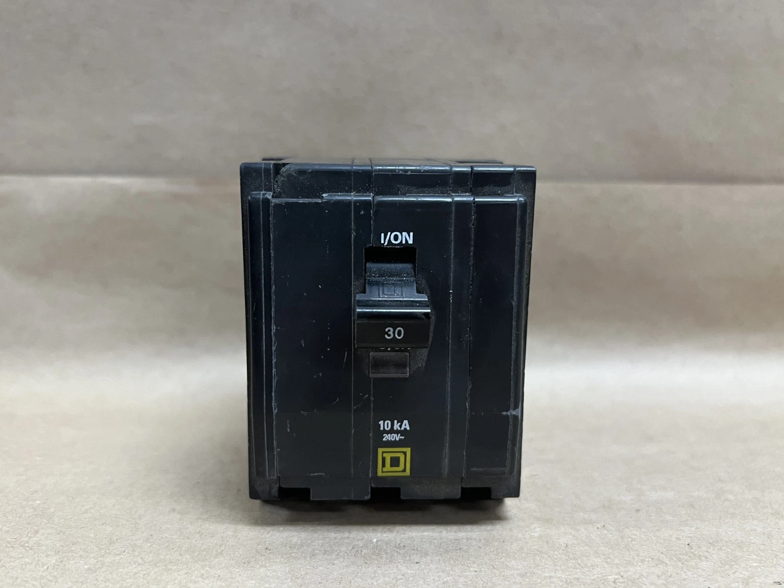 Used Square D 30A, 10kA Circuit Breaker - Lot of 5