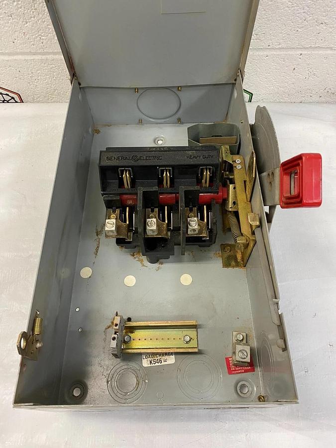 Used General Electric THN3362R Safety Switch Type 3R Enclosure 600V Model: 10 60A