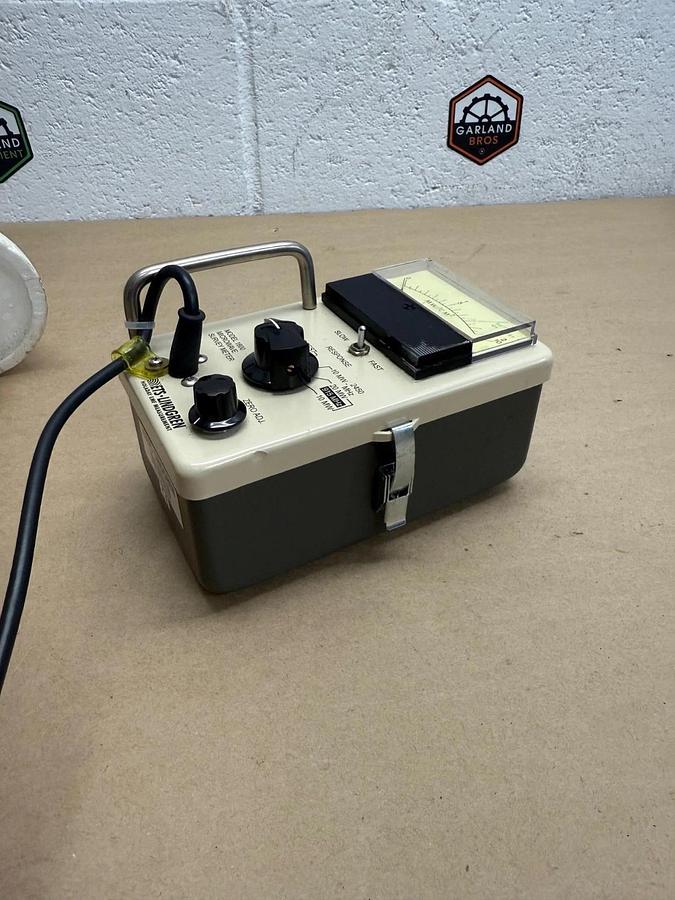Used ETS • Lindgren 1600 Microwave Survey Meter, Holaday EMF Measurement