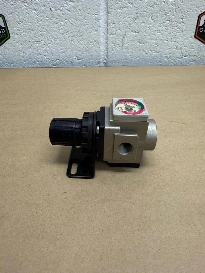 Used SMC AR20K-N02BE-Z Pressure Regulator
