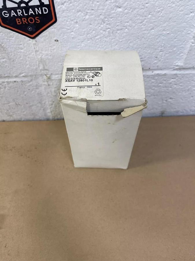 Used Telemecanique XSAV 12801L10 Inductive Proximity Switch