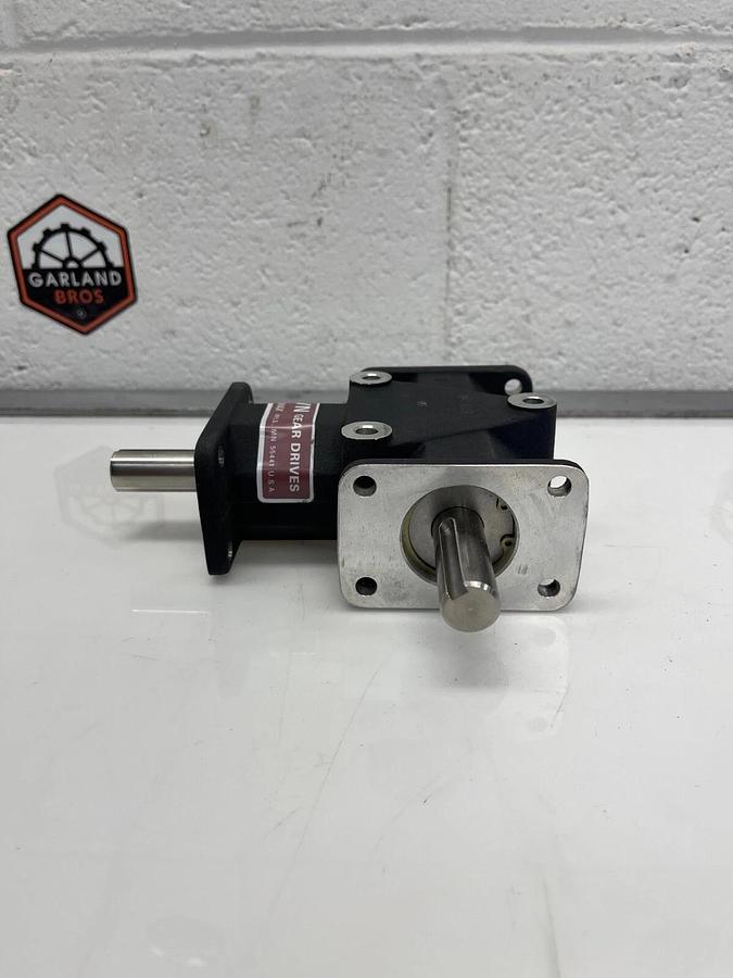 Used Crown C109806, Zero-Max, 90 Degree 3 Way Gear Drive