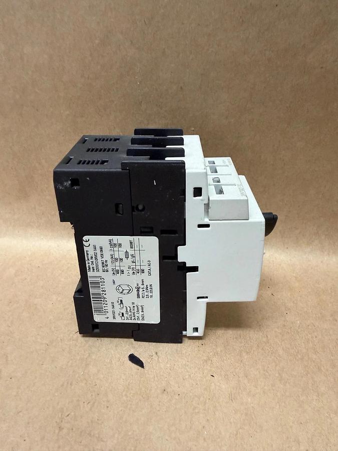 Used Siemens 3RV1021-1AA10 Circuit Breaker