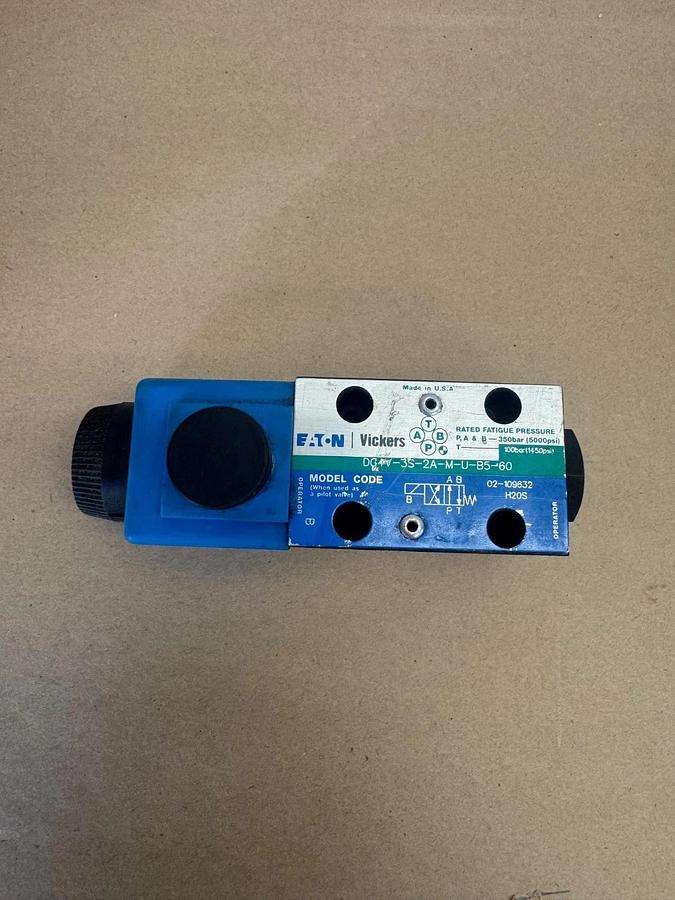 Used Eaton/Vickers DG4V-3S-2A-M-U-B5-60 Directional Valve