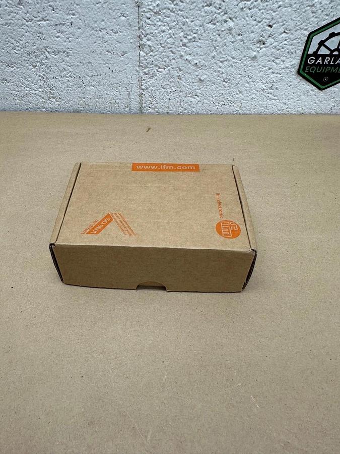 Used IFM PN2693 Pressure Sensor with Display *NEW*