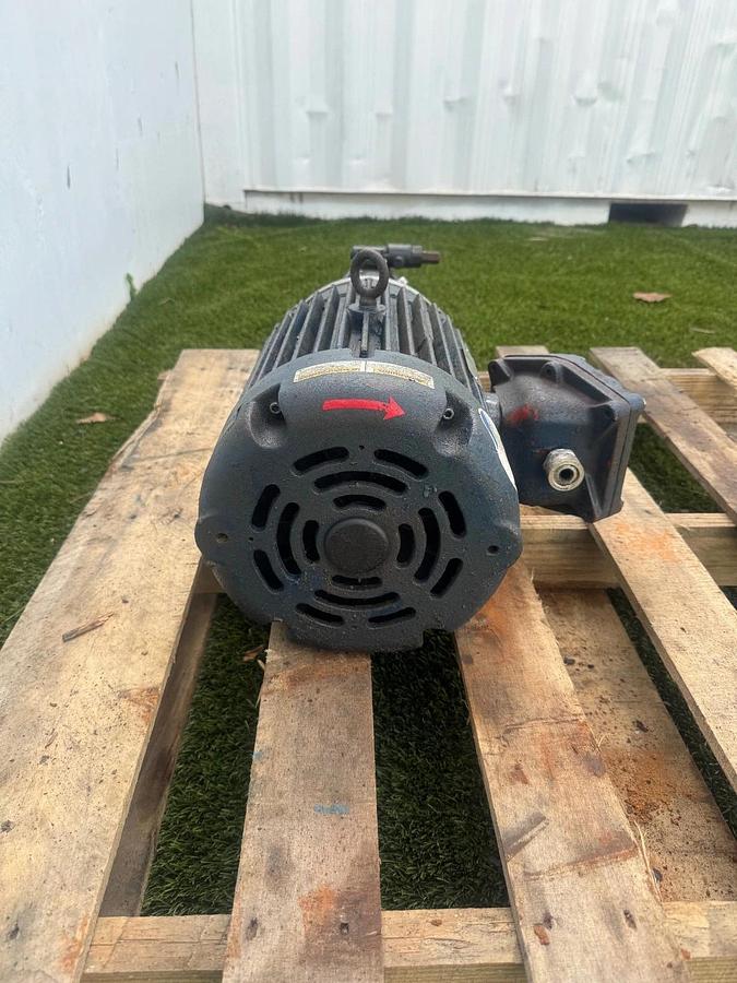 Used Brueninghaus A10VSO 10 DR Hydromatik Pump w/ BZ624000 TB3 Type Motor