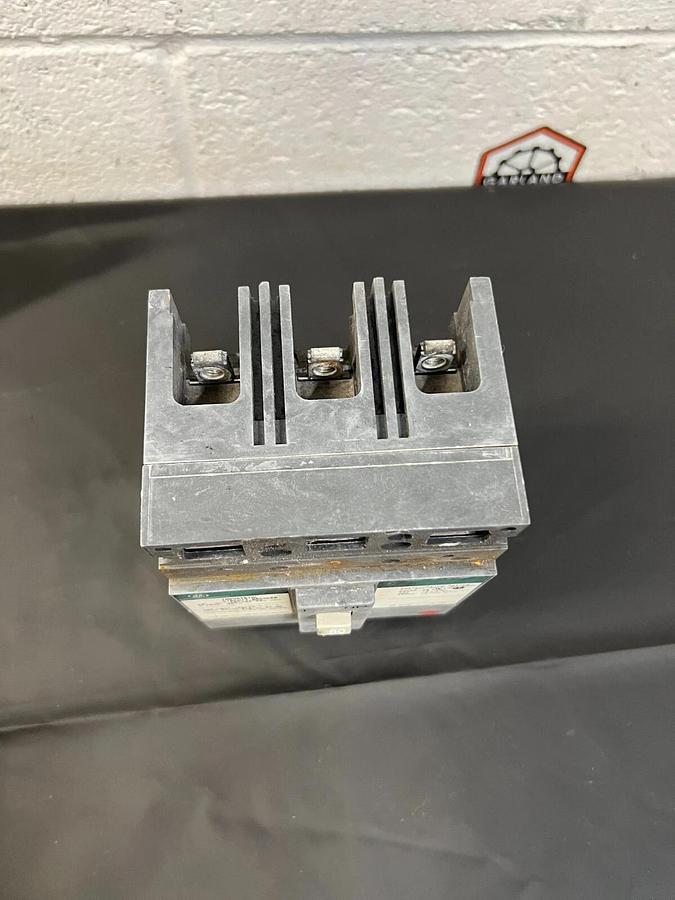 Used General Electric TED134060 Industrial Circuit Breaker 60A 480 VAC 3 Pole