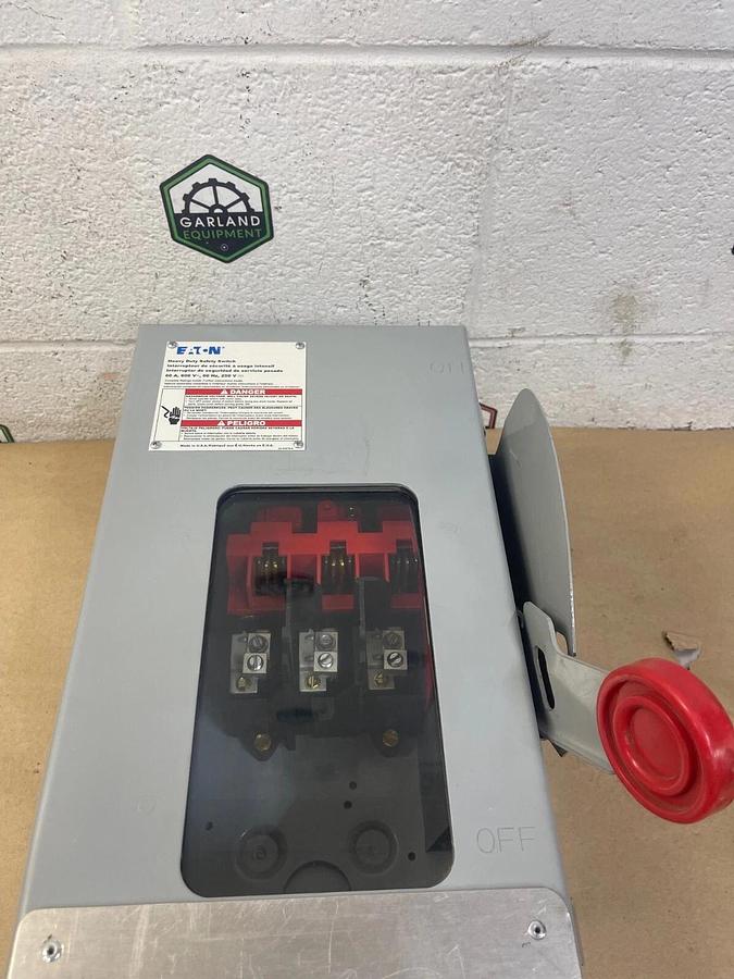 Used Eaton DH362UDKW Windowed Heavy Duty Safety Switch 3-Pole Non-Fusible 60A 600V
