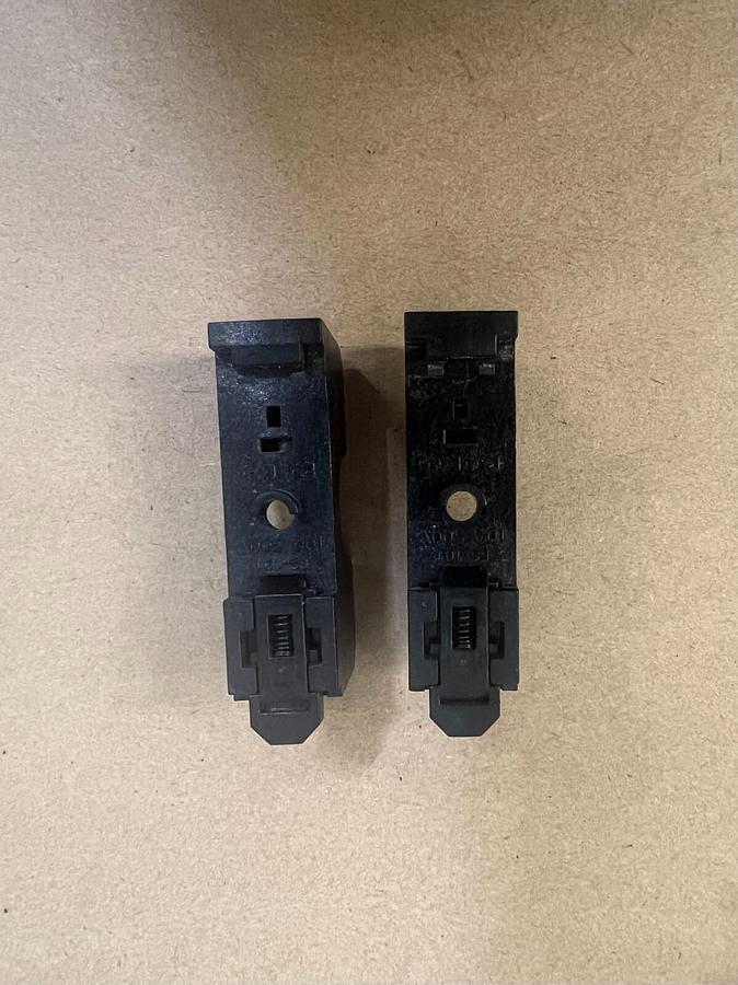 Used Roko FS-101, 10A, 500V Switch - Lot of 2