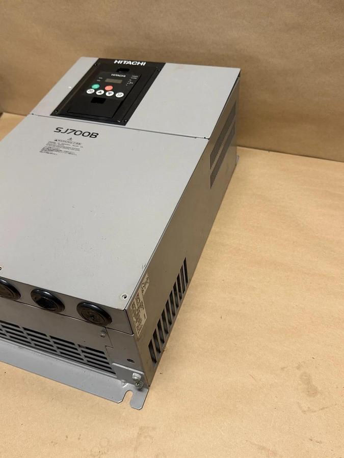 Used Hitachi SJ700B-370HFUF Inverter - PARTS ONLY
