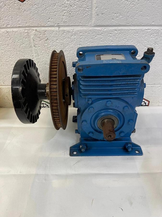 Used Textron HO25B868-3, Cone-Drive, Ratio 20:1 Speed Reducer