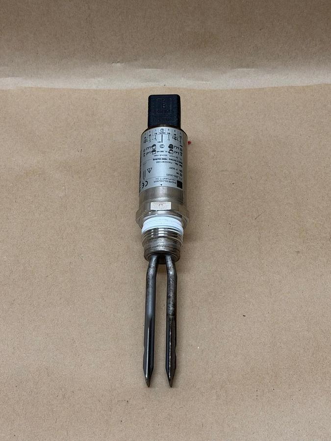 Used Endress Hauser FTL260-0020 Liquiphant T Vibronic Point Level Switch