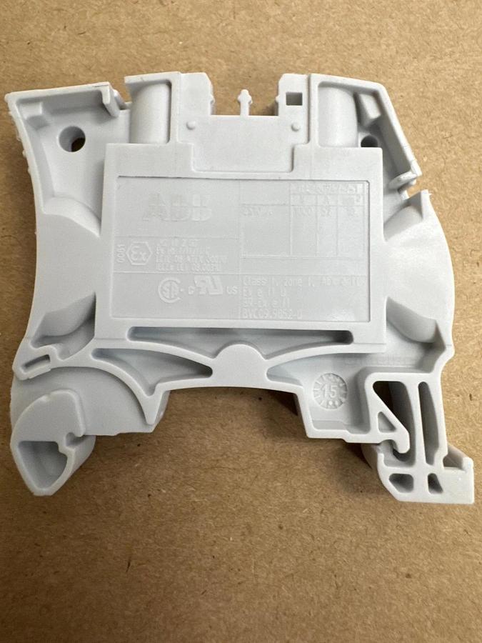 Used ABB 1SNK508010R0000 Terminal Blocks (Qty 50 Pcs) *NEW*