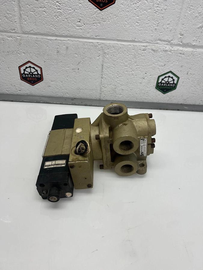 Used Ross 400C79 w/ 2776B5003 Control Valve Attached to Solenoid Valve