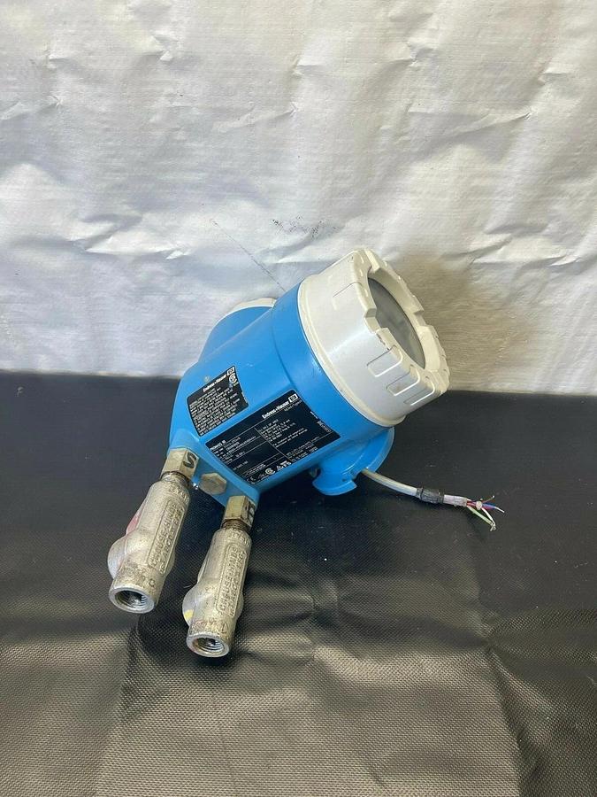 Used Endress+Hauser 80A04-27D4/0 Pressure Transmitter, Digital Flow Meter