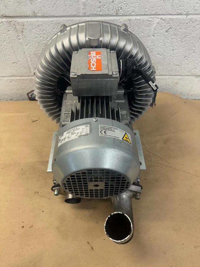 Used Busch SB 0200 D 0HT UE XX Vacuum Blower Pump