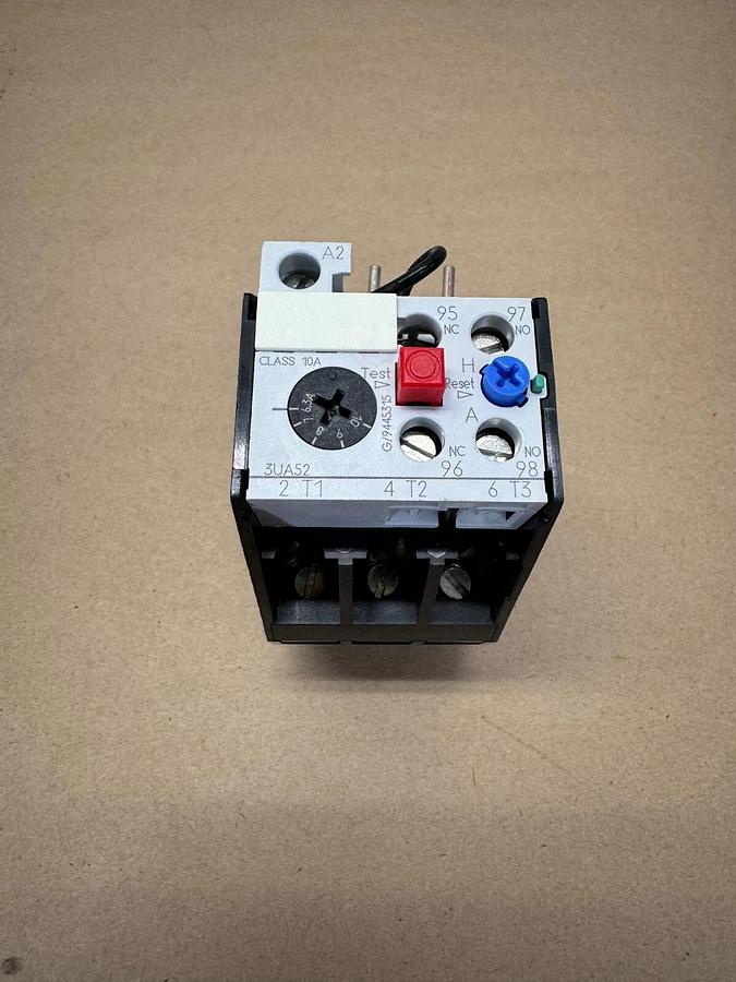 Siemens 7PU1540-1AK23 Timing Relay, AC 120-127V, 50/60Hz