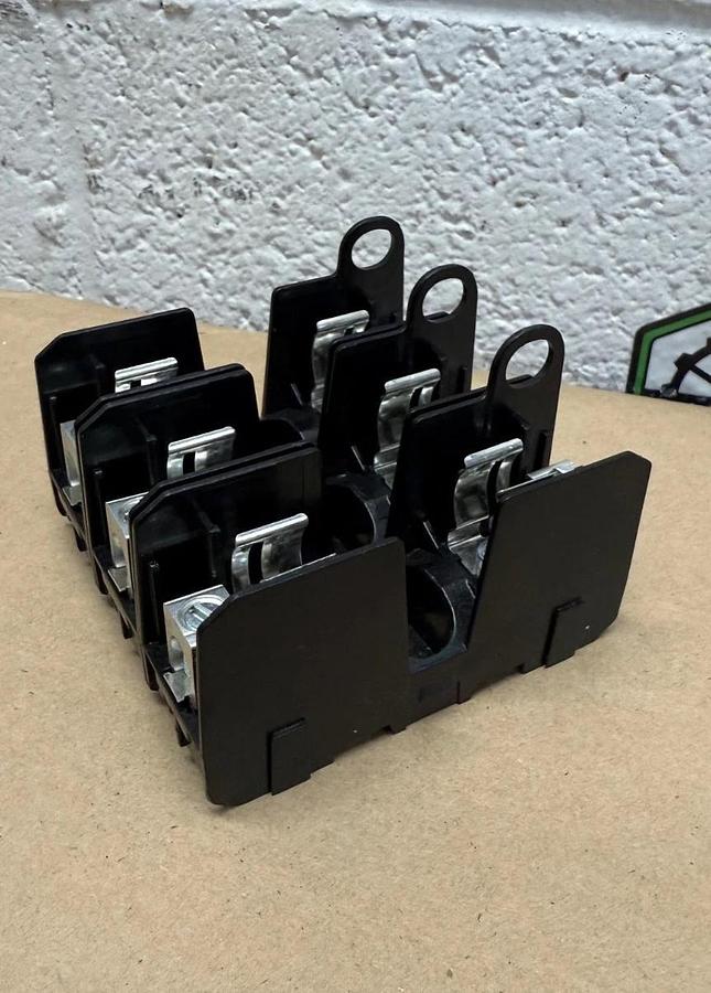 Used Eaton Bussmann JM60030-xCR Fuse Block, 600V, 30A