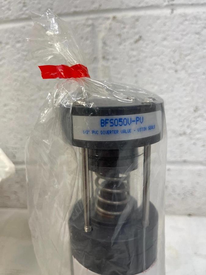 Used Plast-O-Magic Valves Inc. BFS050V-PV 1/2” PVC AIRXSPG Diverter Valve-viton Seals