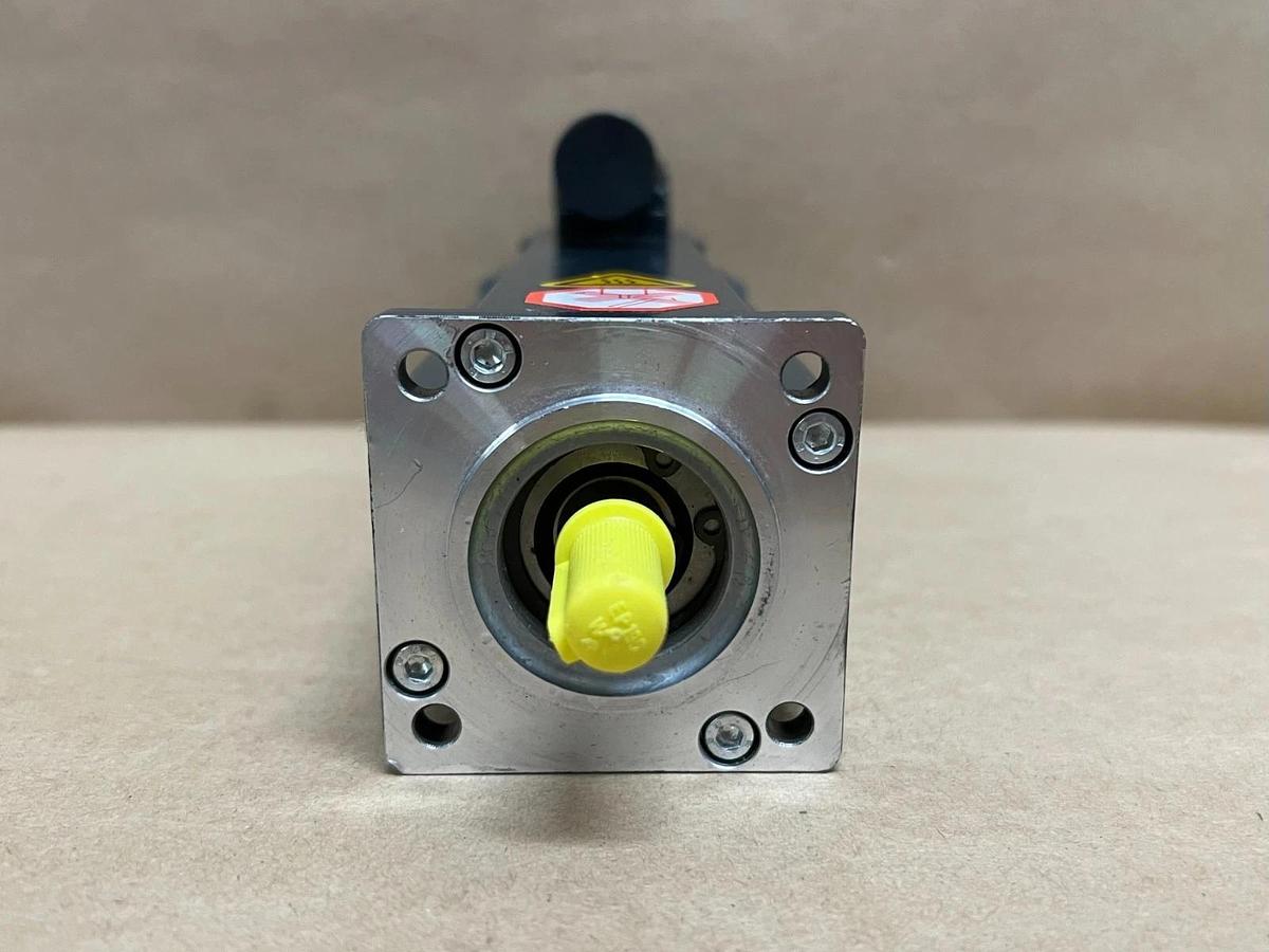 Used Beckhoff AM8022-0D21-0000 8000 RPM Brushless Servo Motor