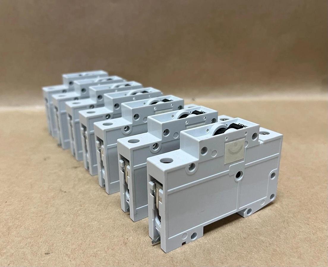 Used Siemens 5SX21 C6, 230/400V, Circuit Breaker - Lot of 7