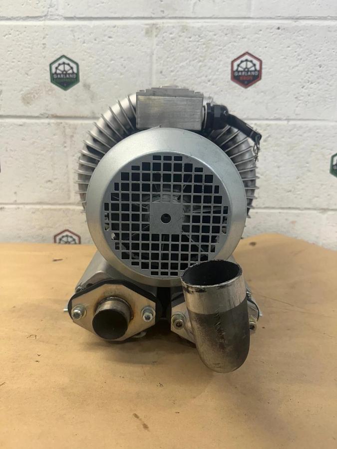 Used Busch SB 0200 D 0HT UE XX Vacuum Blower Pump