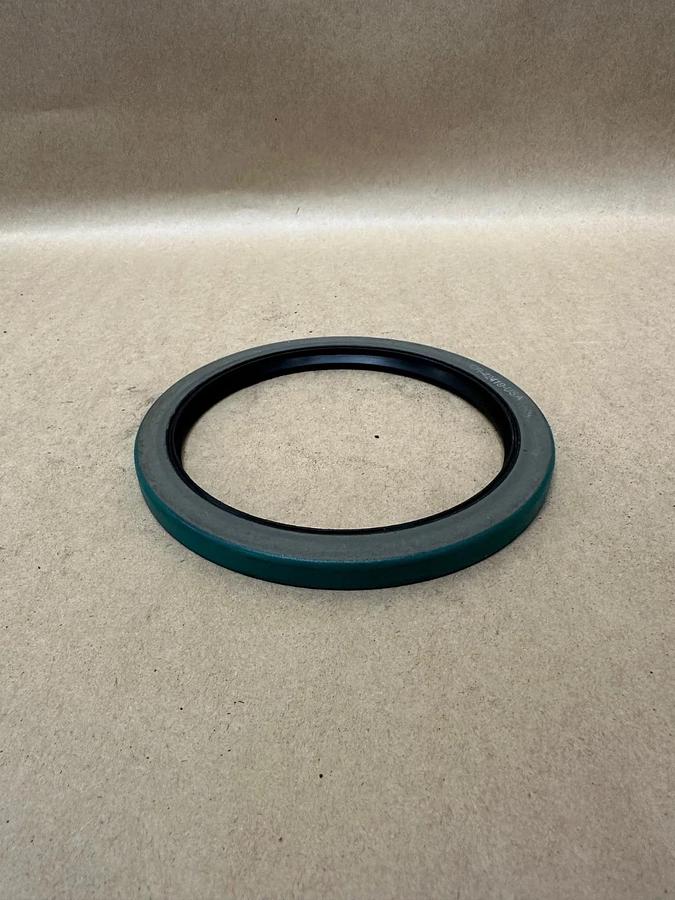 Used Chicago Rawhide 42419 Oil Seal Joint Radial *NEW*