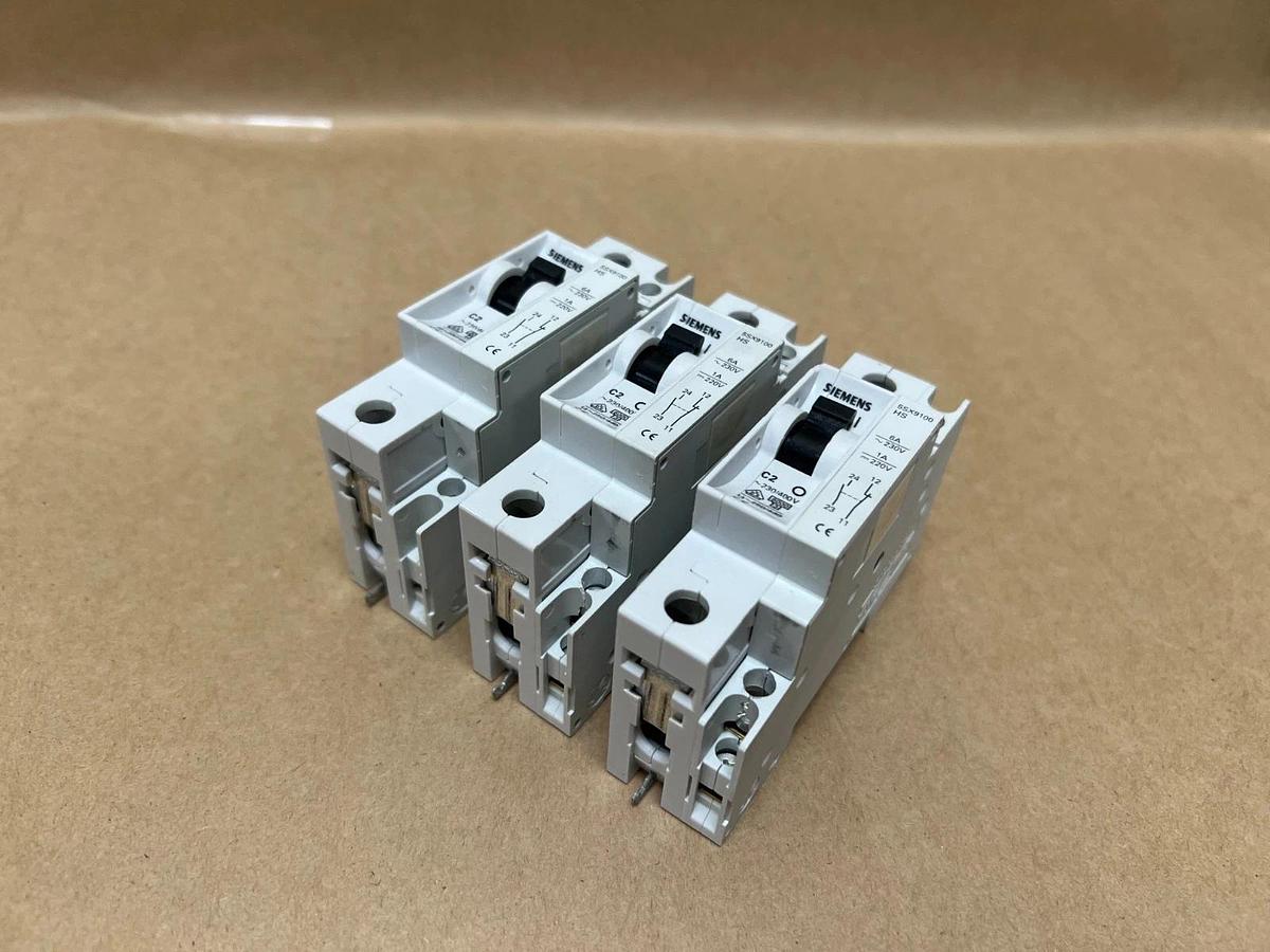 Used Siemens 5SX21 C2, 230/400V Circuit Breaker, 5SX9100HS Auxiliary Contact Lot of 3