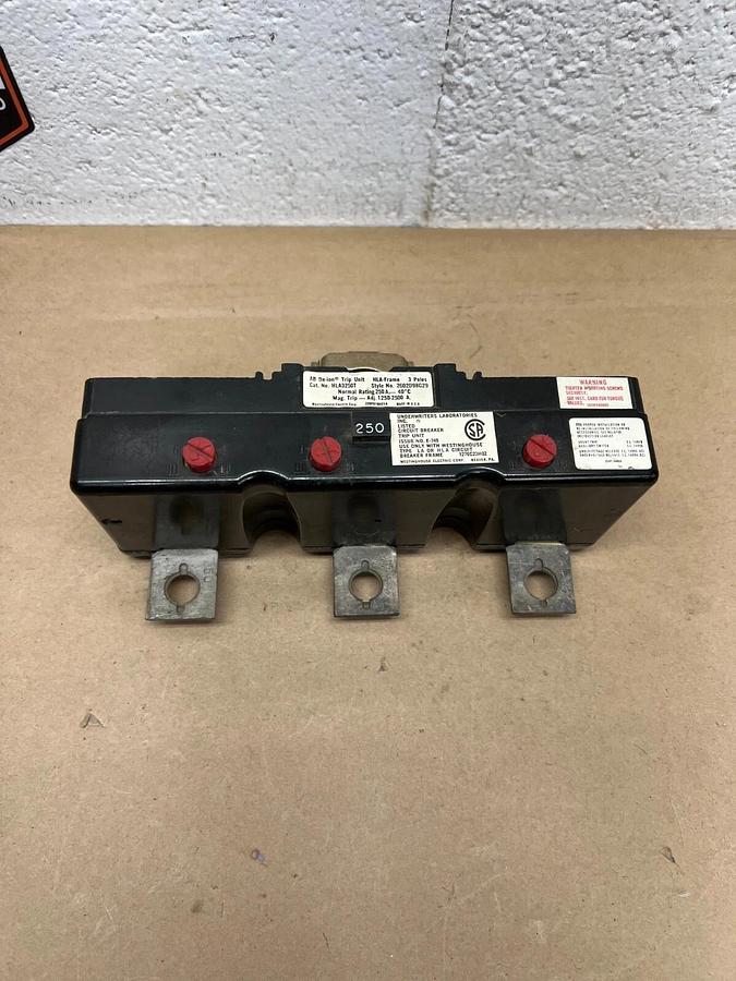 Used Westinghouse HLA3250T 3 Pole Circuit Breaker Trip Unit