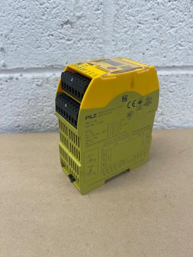Used PILZ PNOZ m B0 772100 Safety Relay 24 VDC